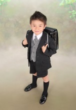 Ａ　小学校の入学式で着る男の子のスーツ2014★おしゃれコーデとマナー_html_2529e5b4