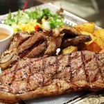 お肉を食べても太らないダイエット！赤身肉は女性に人気